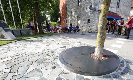 OTVORITEV OBELEŽJA SAMOSTOJNI SLOVENIJI  14 FOTO LJUBO VUKELIČ